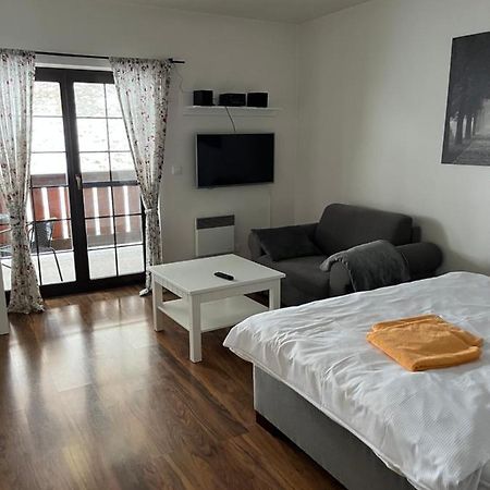 Apartman Viktoria 5 Ruzomberok Exterior photo